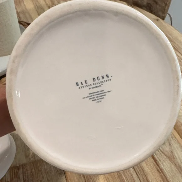 Rae Dunn EUC Elegant White Cookie Storage Jar - Picture 4 of 5